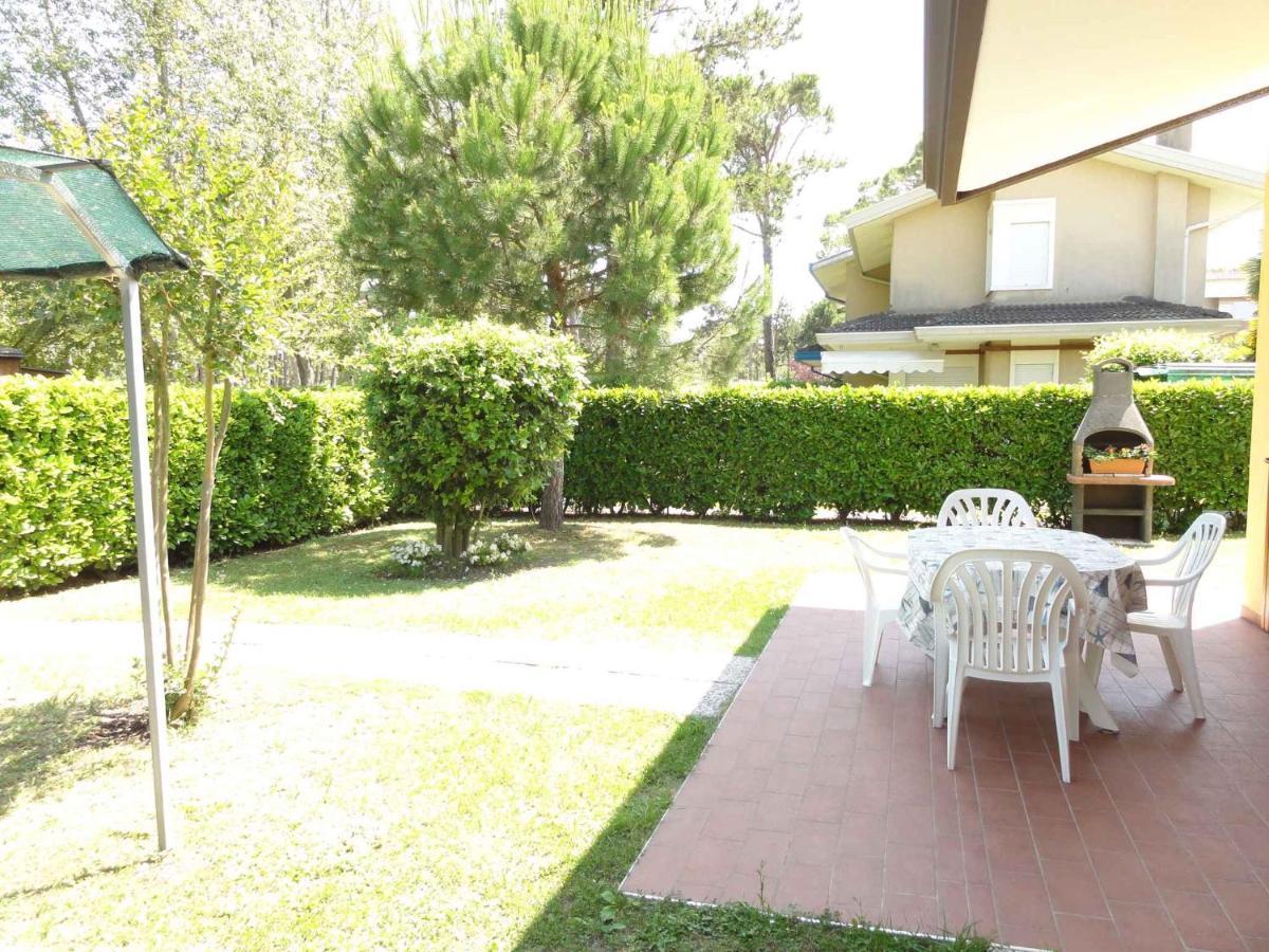 In 39757 * Bibione
